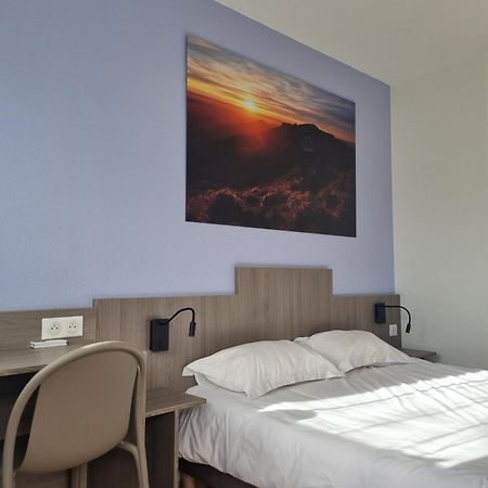 卢提亚酒店 Riom-ès-Montagne 外观 照片